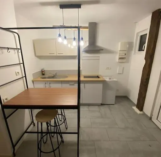 Appartement Joli Studio Proche Halles De - Wifi *